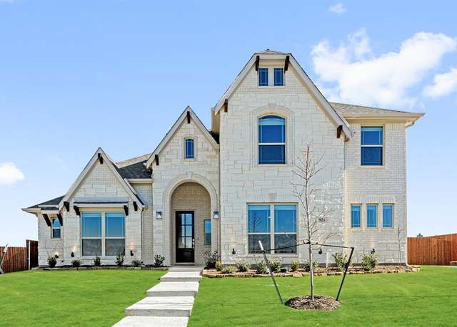 Property at 926 S Bluebird Ln, Midlothian, TX 76065, 4 beds, 3 baths