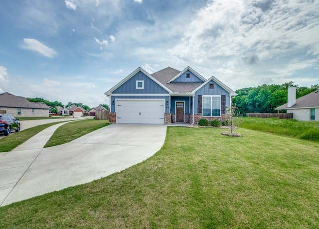 Property at 328 Bronco Dr, Pilot Point, TX 76258, 4 beds, 2 baths