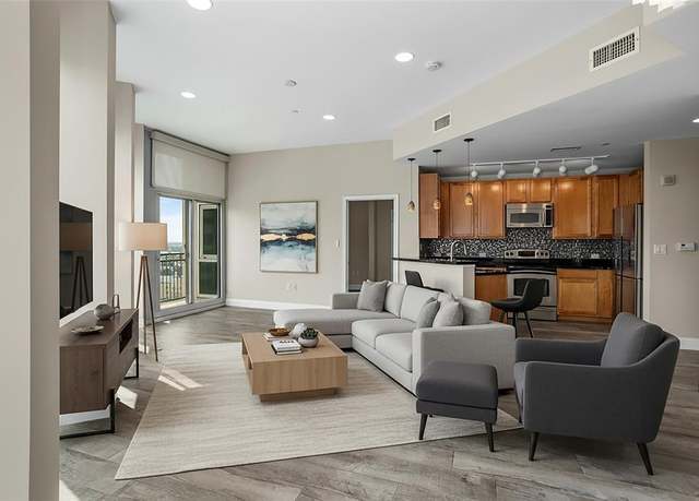 Property at 500 Throckmorton St #1309, Fort Worth, TX 76102, 1 bed, 2 baths