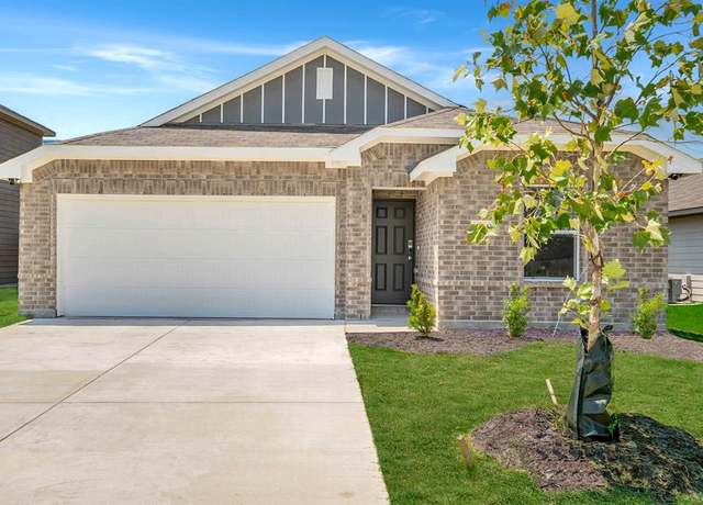 Property at 118 Goel St, Greenville, TX 75402, 4 beds, 2 baths