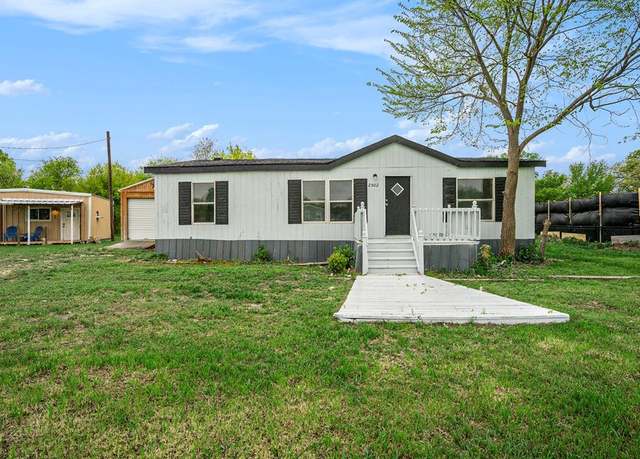 Property at 2502 Redwood Cir, Burleson, TX 76028, 3 beds, 2 baths