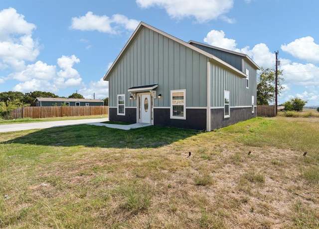Property at 4429 Peppertree Rd, Granbury, TX 76048, 3 beds, 2 baths