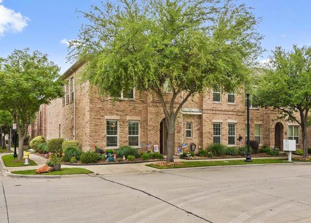 Property at 8405 Moore St, Frisco, TX 75034, 3 beds, 2.5 baths