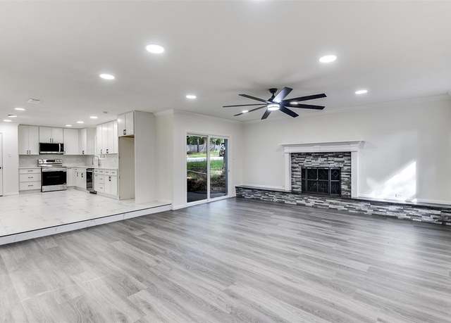 Property at 258 Somerset Ter, Bedford, TX 76022, 4 beds, 2 baths
