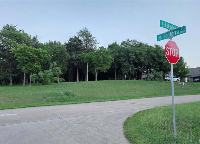 Property at 2776 S Lakeview Dr, Cedar Hill, TX 75104
