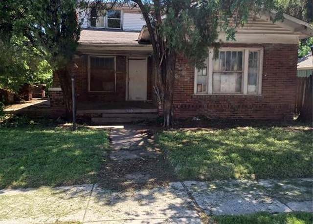 Property at 860 E Mulkey St, Fort Worth, TX 76104, 4 beds, 3 baths