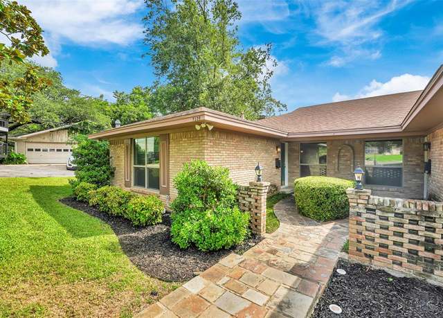 Property at 7338 Walling Ln, Dallas, TX 75231, 4 beds, 3 baths