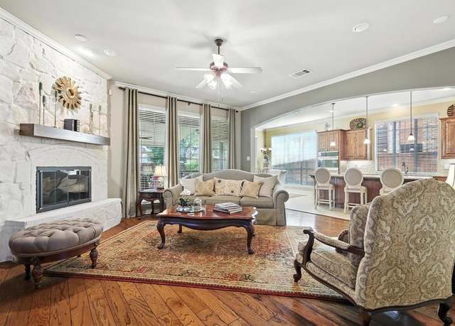 Property at 1121 Burnett Dr, Lantana, TX 76226, 4 beds, 3.5 baths