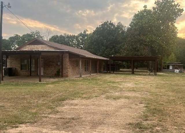 Property at 53 Private Road 34995, Paris, TX 75460, 3 beds, 2 baths