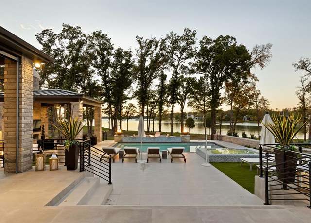 Property at 12133 W Lighthouse Ln, Malakoff, TX 75148, 6 beds, 8 baths