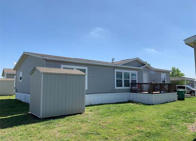 Property at 977 Winning Colors Dr, Wilmer, TX 75172, 3 beds, 2 baths