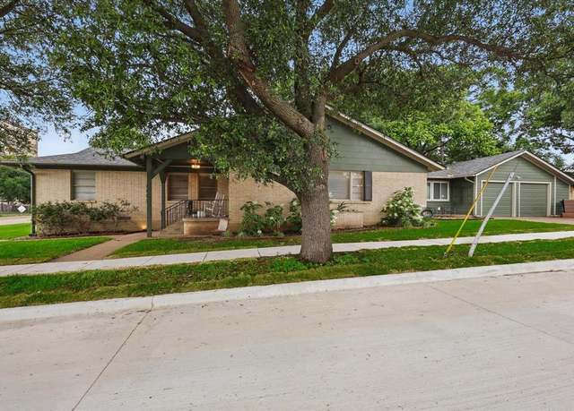 Property at 2403 W Colorado Blvd, Dallas, TX 75211, 3 beds, 2 baths