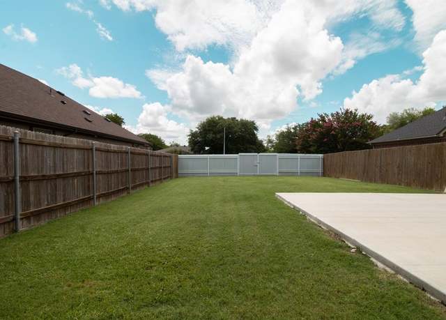 Property at 1370 Eastview St, Fort Worth, TX 76134