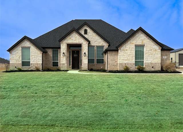 Property at 213 Stuart St, Paradise, TX 76073, 4 beds, 3 baths