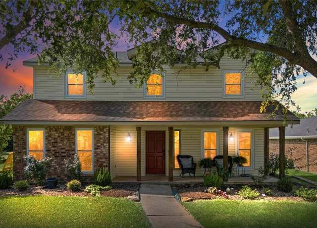 Property at 1825 Chippewa Trl, Mesquite, TX 75149, 4 beds, 2.5 baths