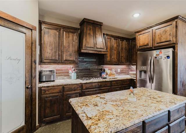 Property at 161 Hcr 1150, Blum, TX 76627, 3 beds, 2.5 baths