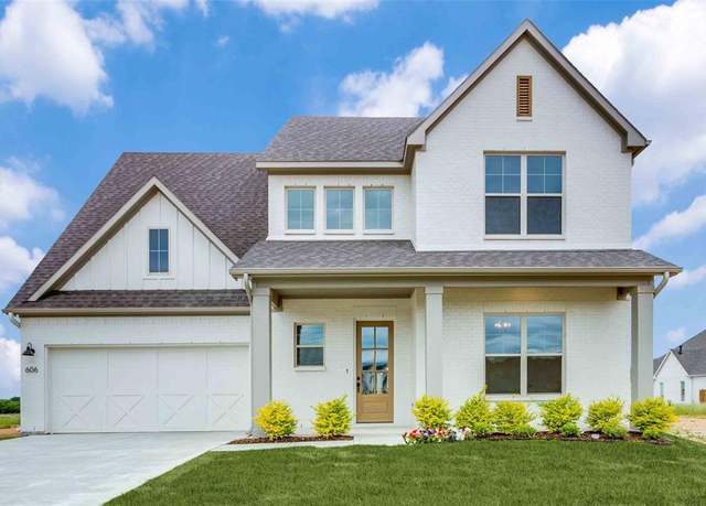 Property at 606 Finch Ave, Aledo, TX 76008, 4 beds, 3.5 baths