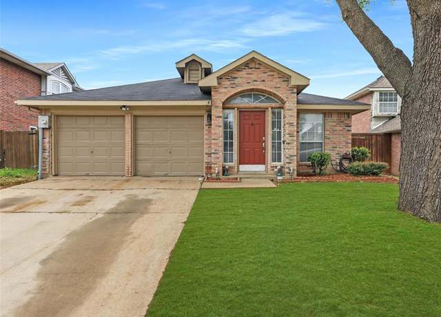 Property at 1421 Chinaberry Dr, Lewisville, TX 75077, 4 beds, 2 baths