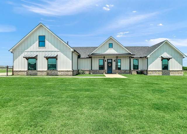 Property at 951 Sedalia Rd, Van Alstyne, TX 75495, 4 beds, 3 baths