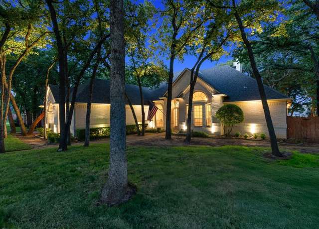 Property at 607 Royal Ln, Southlake, TX 76092, 4 beds, 3.5 baths