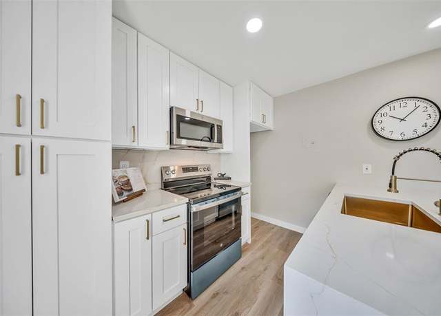 Property at 5518 Boca Raton Blvd #316, Fort Worth, TX 76112, 1 bed, 1.5 baths