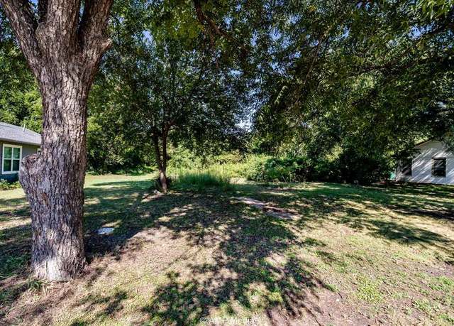 Property at 430 Oak St, Clyde, TX 79510