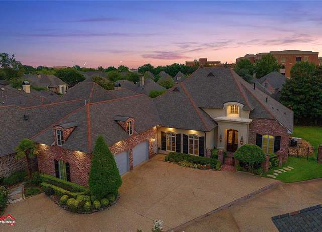 Property at 105 Calais Ct, Bossier City, LA 71111, 4 beds, 3.5 baths