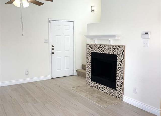 Property at 352 W Harwood Rd Unit B, Hurst, TX 76054, 3 beds, 2 baths