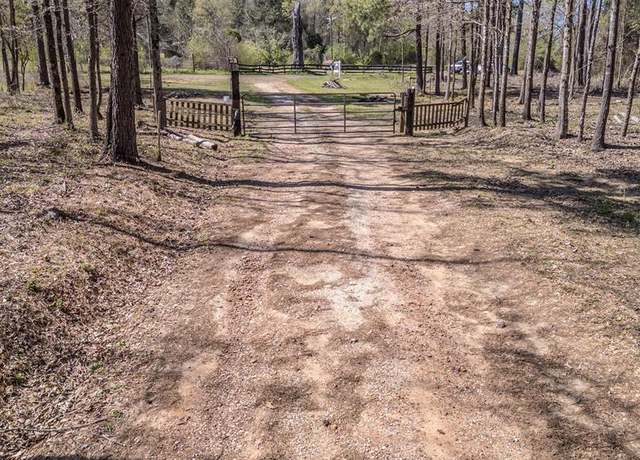 Property at 8255 Heron Rd, Gilmer, TX 75645, 1 bed, 1 bath