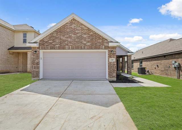 Property at 1509 Romans Rd, Ennis, TX 75119, 3 beds, 2 baths
