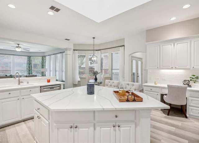 Property at 801 High Willow Dr, Prosper, TX 75078, 4 beds, 3.5 baths