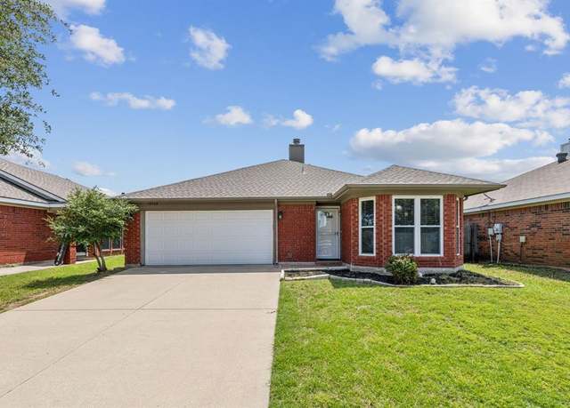 Property at 10508 Aransas Dr, Fort Worth, TX 76131, 3 beds, 2 baths