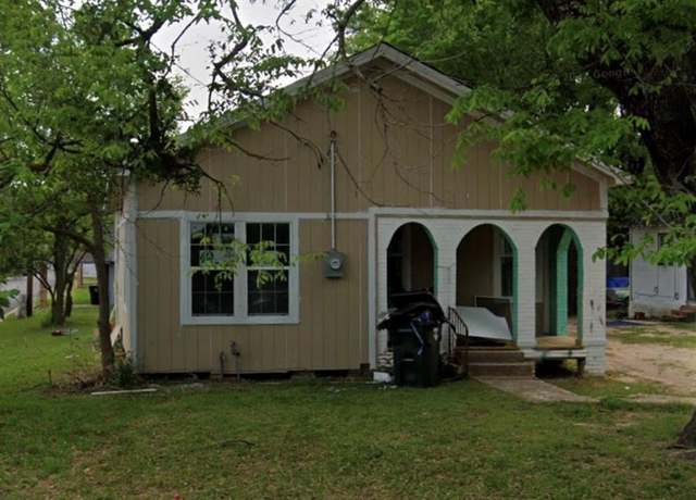 Property at 1521 N Palace Ave, Tyler, TX 75702, 2 beds, 1 bath