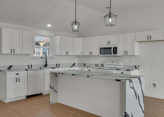 Property at 12069 Fm 1392, Terrell, TX 75160, 3 beds, 2 baths