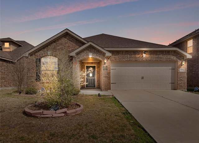 Property at 119 Bluebonnet Dr, Sanger, TX 76266, 4 beds, 2 baths