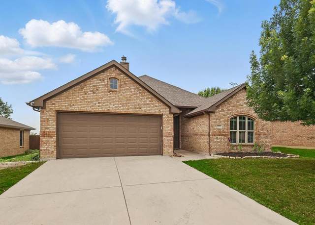 Property at 237 Cedar Crest Dr, Justin, TX 76247, 3 beds, 2 baths