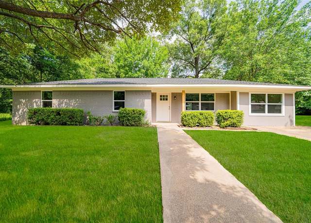 Property at 1109 Booker Ave, Mount Pleasant, TX 75455, 3 beds, 2 baths