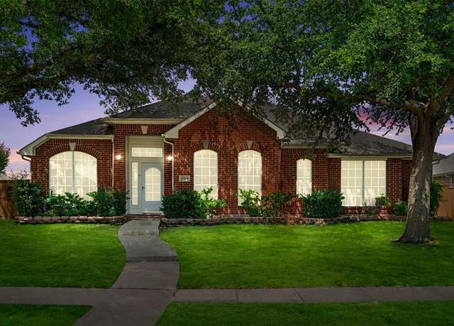Property at 8709 Hartford Dr, Rowlett, TX 75089, 4 beds, 2 baths