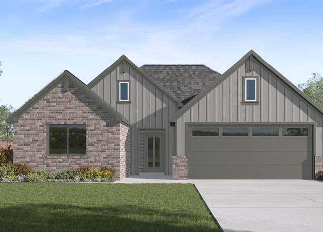 Property at 1558 Brooke Dr, Tyler, TX 75704, 4 beds, 2 baths