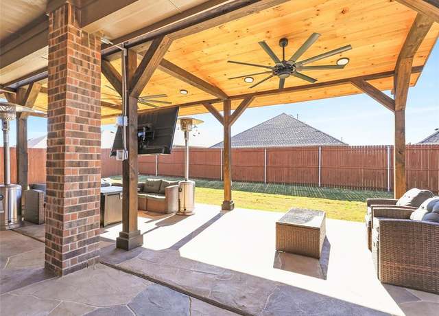 Property at 1013 Saddle Club Way, Princeton, TX 75407, 4 beds, 3 baths