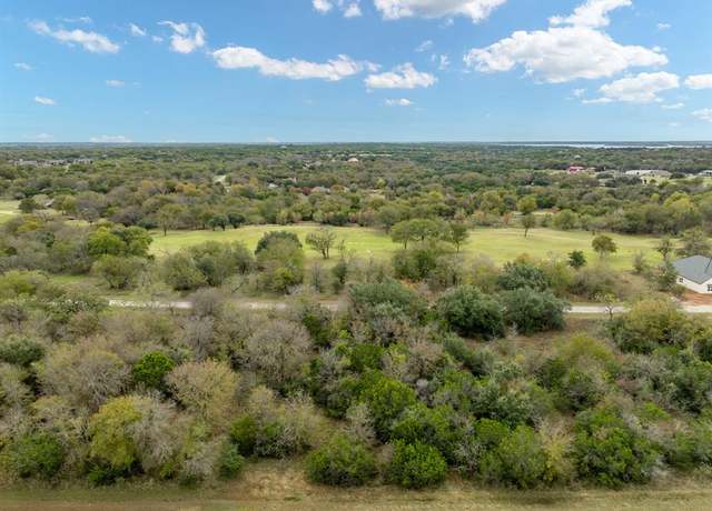 Property at 39131 Royalwood Ln, Whitney, TX 76692