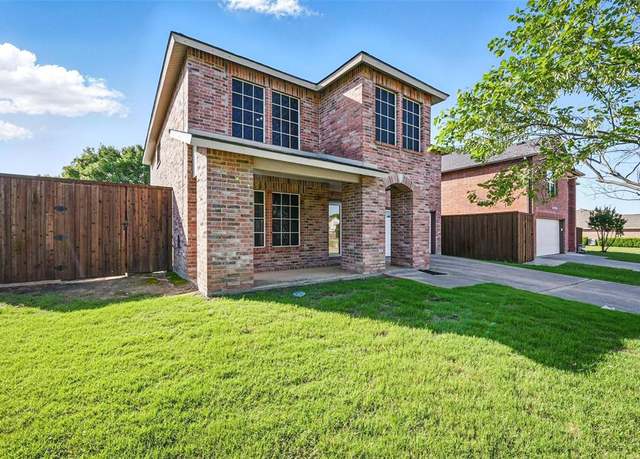 Property at 2804 Chisholm Trl, Corinth, TX 76210, 4 beds, 2.5 baths