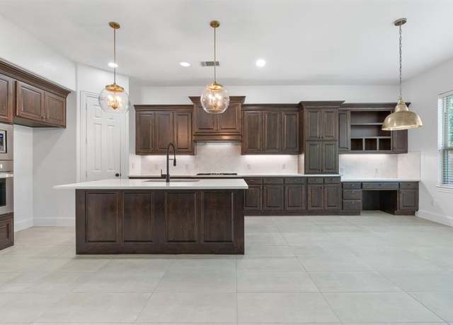 Property at 8217 Cholla Blvd, Lantana, TX 76226, 5 beds, 4 baths