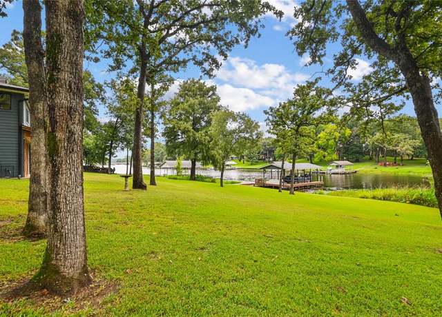 Property at 6154 Sherwood Dr, Athens, TX 75752, 3 beds, 2 baths