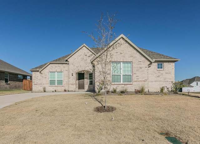 Property at 4305 Noble Ln, Midlothian, TX 76065, 4 beds, 3 baths