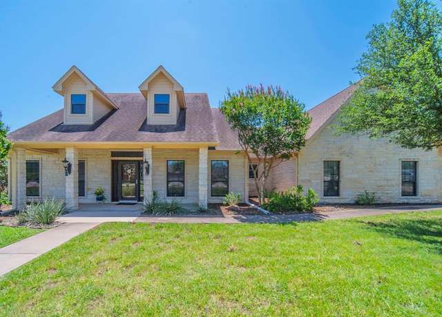 Property at 190 Deer Creek Dr, Aledo, TX 76008, 4 beds, 2.5 baths