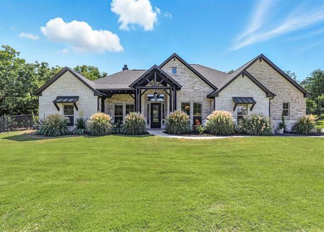 Property at 2021 Shady Creek Xing, Azle, TX 76020, 3 beds, 2.5 baths