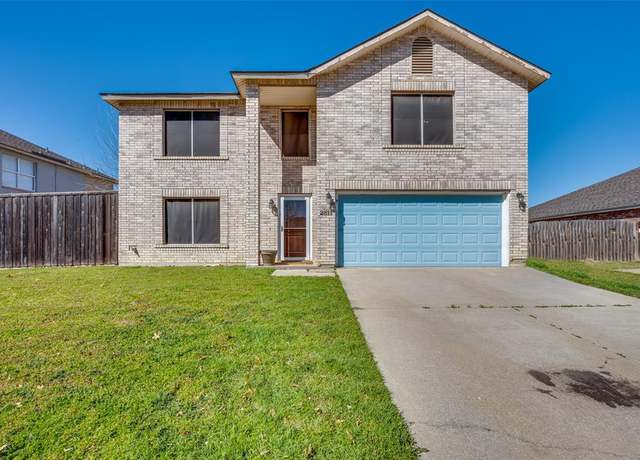 Property at 2811 Custer Dr, Corinth, TX 76210, 4 beds, 2.5 baths