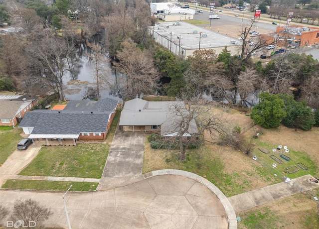 Property at 3025 W Cavett Dr, Shreveport, LA 71104, 3 beds, 3 baths