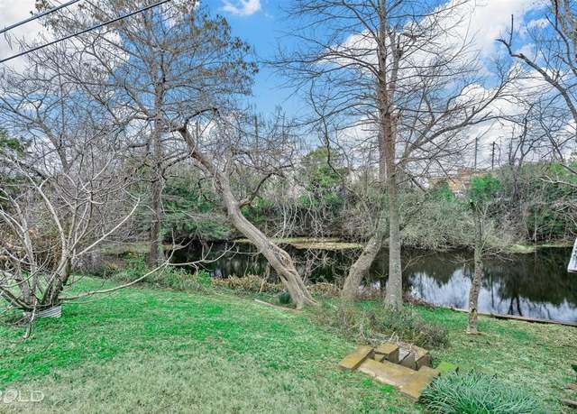 Property at 3025 W Cavett Dr, Shreveport, LA 71104, 3 beds, 3 baths